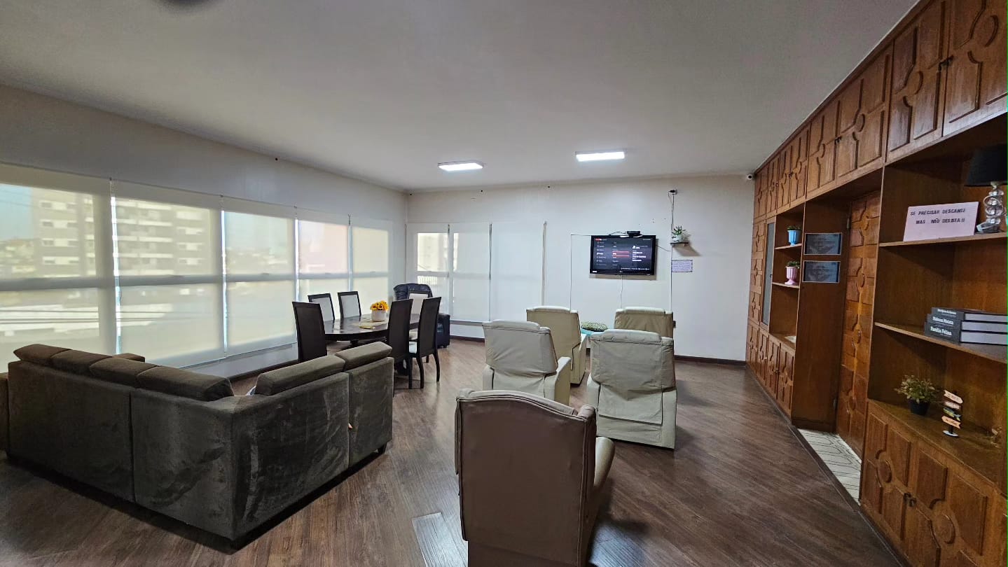 Sala de espera e convivência interna.